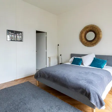 Spcaious Flat 160 M2 Close To Eiffel Tower *